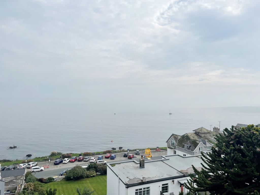 Lot: 80 - FORMER HOTEL WITH EXTENSIVE SEA VIEWS AND PLANNING FOR CONVERSION INTO FOUR HOUSES - View from second floor balcony